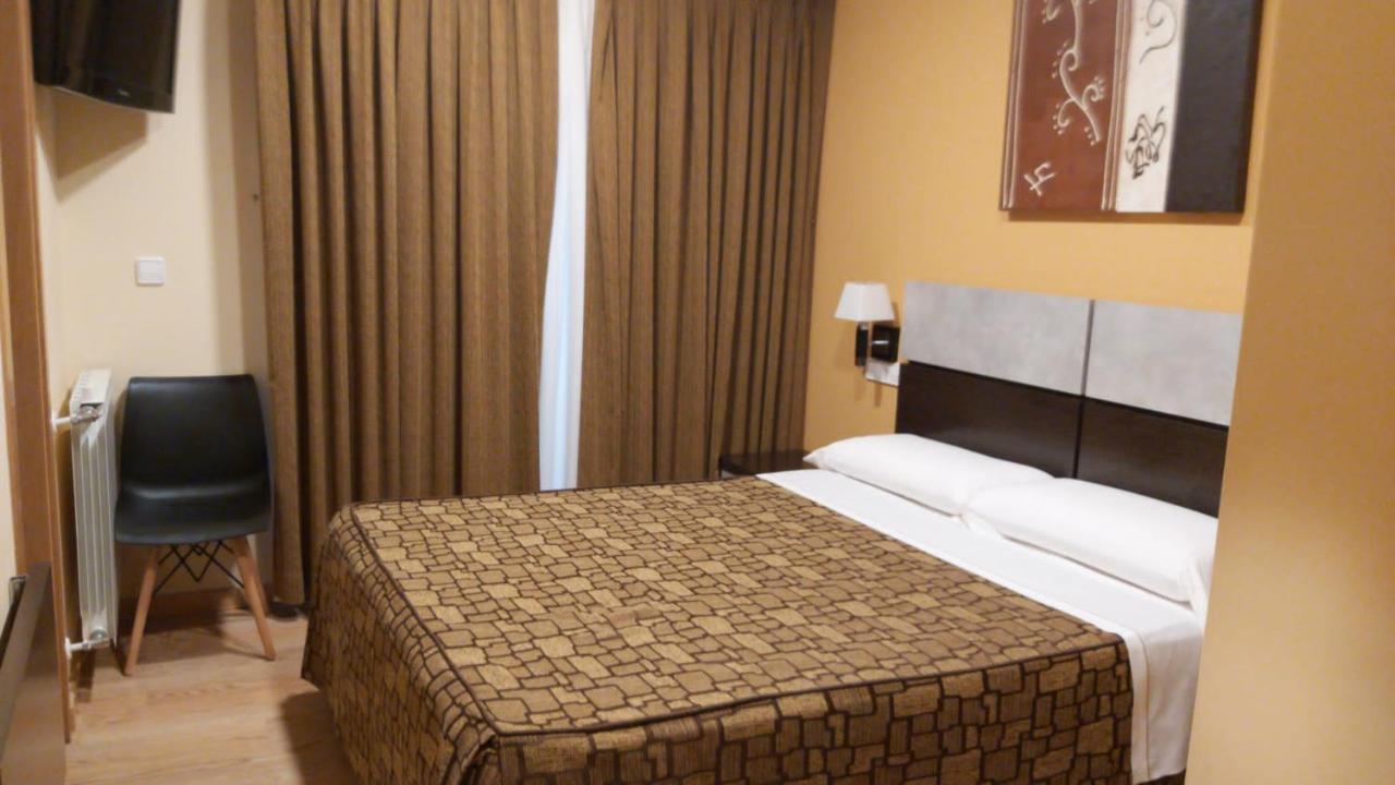 Hotel Reigosa بونتيفيذرا المظهر الخارجي الصورة