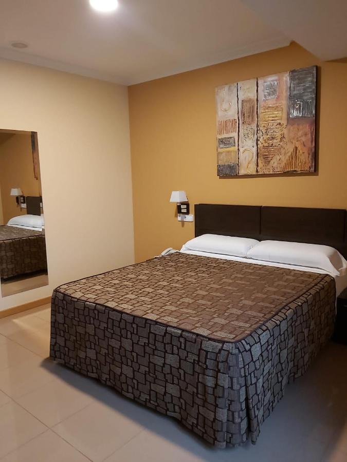 Hotel Reigosa بونتيفيذرا المظهر الخارجي الصورة